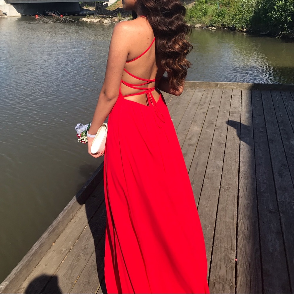 Dress - Picture 2 of 2